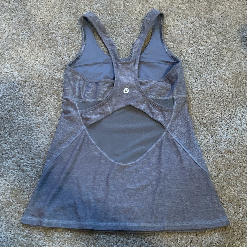 Lululemon workout tank